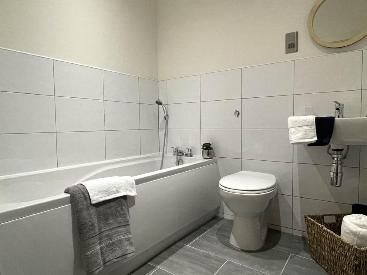 5-Bedroom Luxury Duplex Penthouse برادفورد المظهر الخارجي الصورة